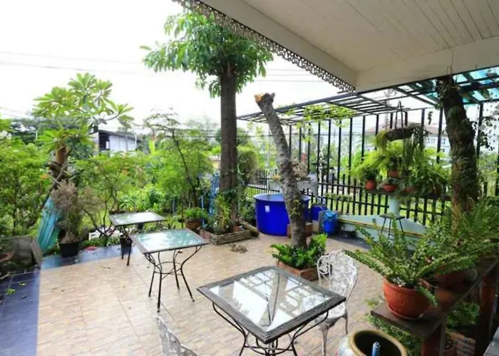 Platinum Place