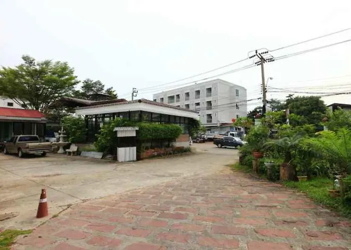 Platinum Place Hotel