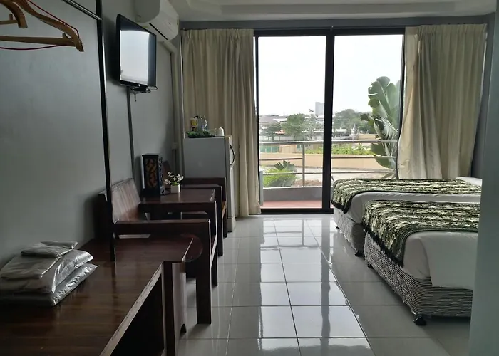 Platinum Place Hotel