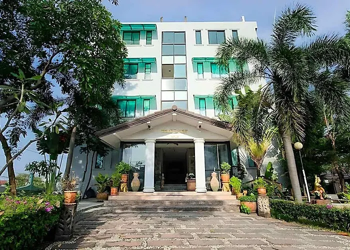 Platinum Place