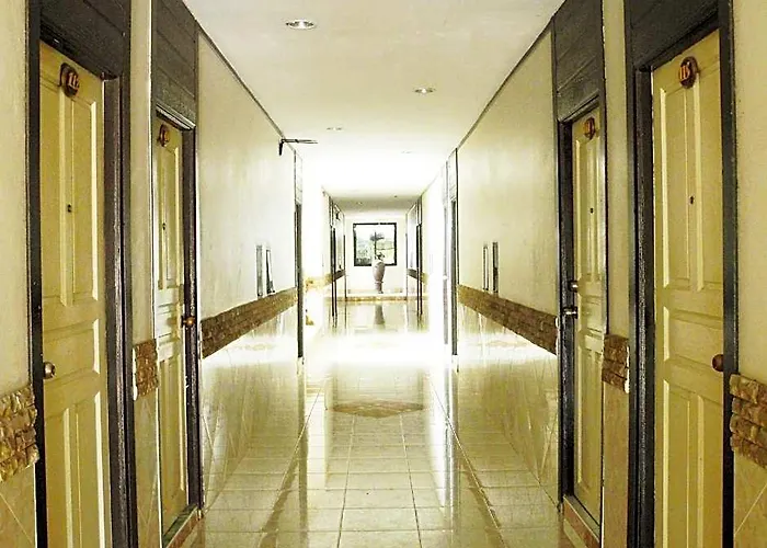 Platinum Place Hotel